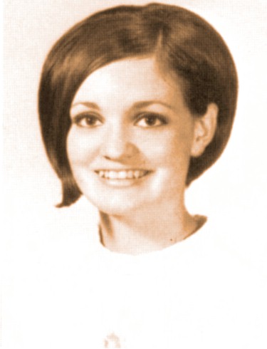 Click for full-sized image of Susan Avera