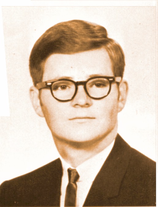 Click for full-sized image of Tom Pettigrew
