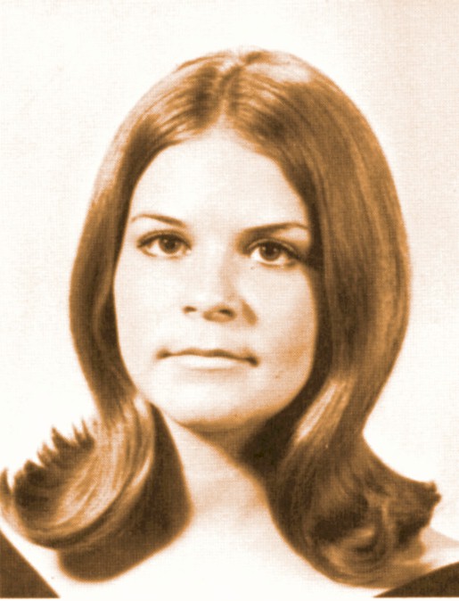 Click for full-sized image of Sandy Zeiler